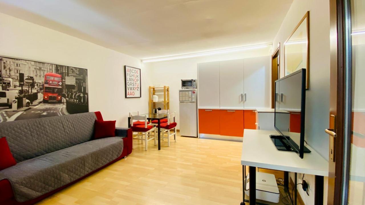 Ferienwohnung Navigli Darsena Milan Style Exterior foto